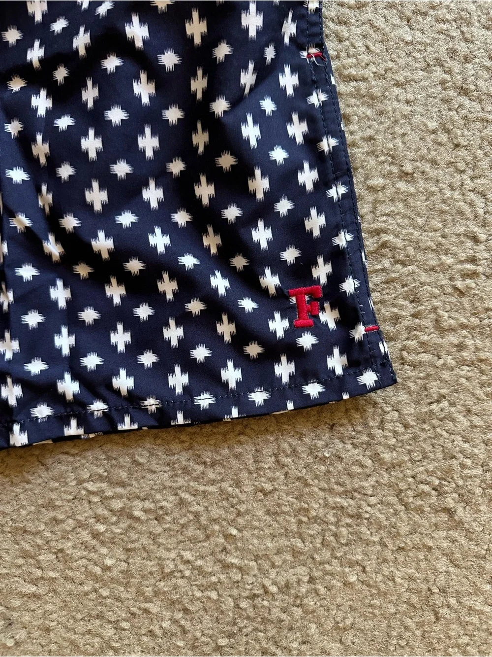 French Connection Men’s Navy Swim Shorts with White Plus Pattern XL Ret. $79 NWT